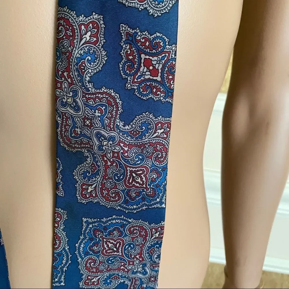 Christian Dior blue print silk tie